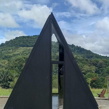 Hotel Wawowow Tomohon Exterior foto
