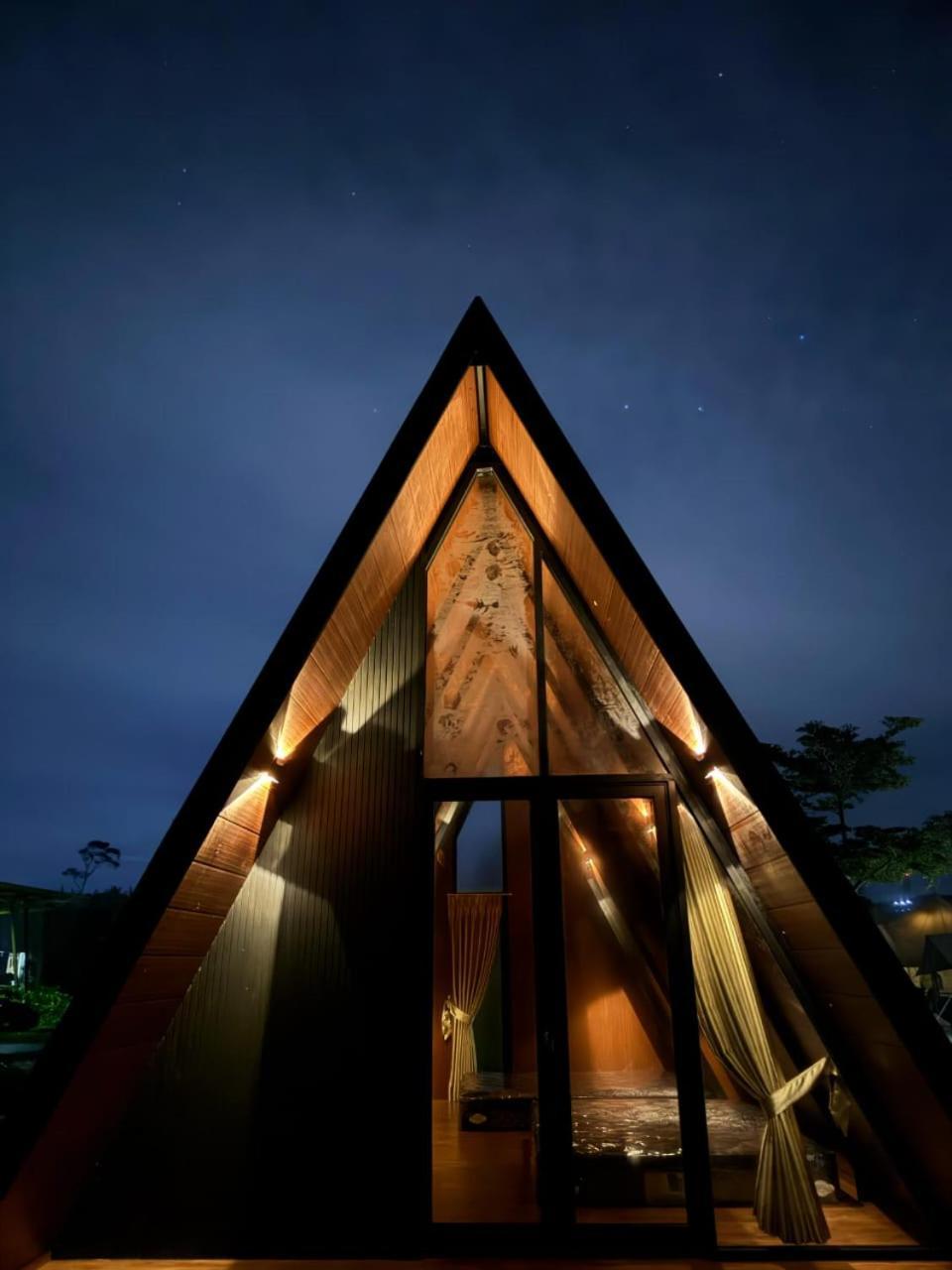 Hotel Wawowow Tomohon Exterior foto