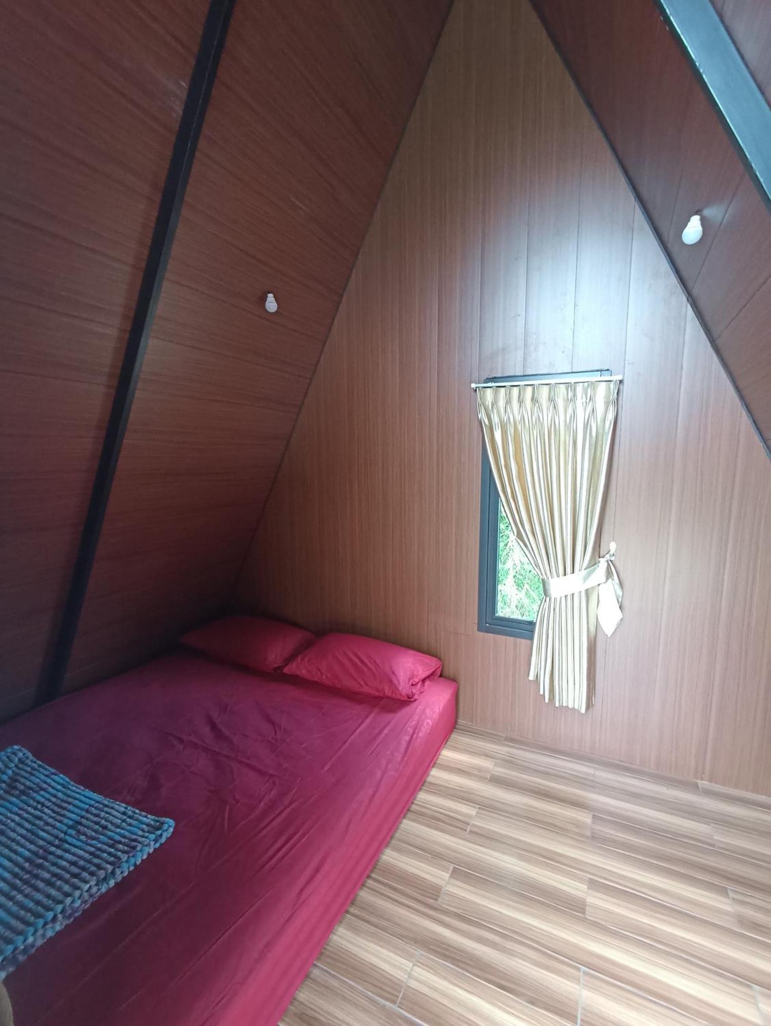 Hotel Wawowow Tomohon Exterior foto